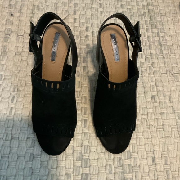 Heels - Picture 1 of 7